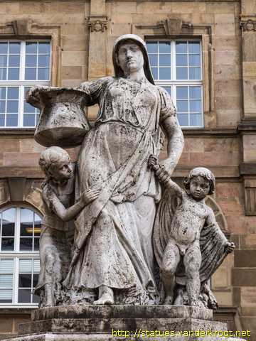 Kassel /  Sophie-Henschel-Brunnen