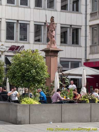 Frankfurt am Main /  Tugend-Brunnen