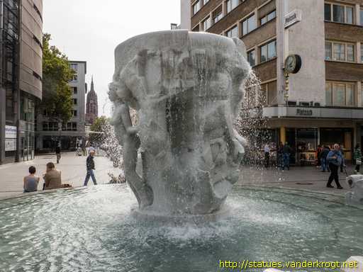 Frankfurt am Main /  Frankfurter-Figuren- oder Brockhaus-Brunnen