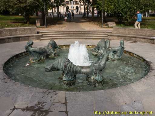 Frankfurt am Main /  Marshall-Brunnen
