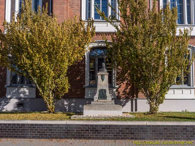 Bad Camberg /  Hugo von Schütz zu Holzhausen