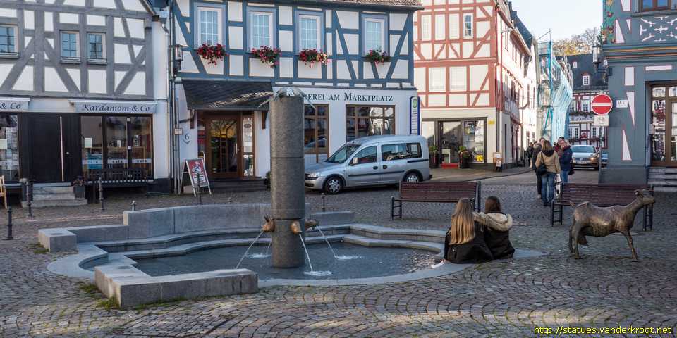 Bad Camberg /  Marktplatzbrunnen