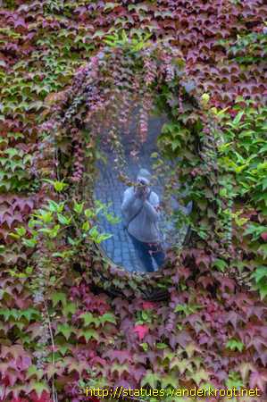 Marburg /  Der sprechende Spiegel aus "Schneewittchen"
