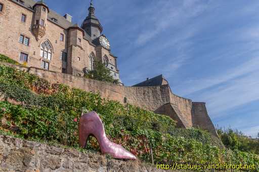 Marburg /  Roter Pumps aus "Aschenputtel"