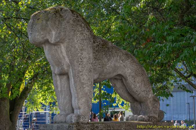Marburg /  Löwe - "Lahnziege"