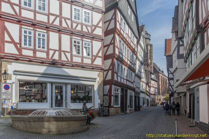 Homberg (Efze) /  Besenfrau