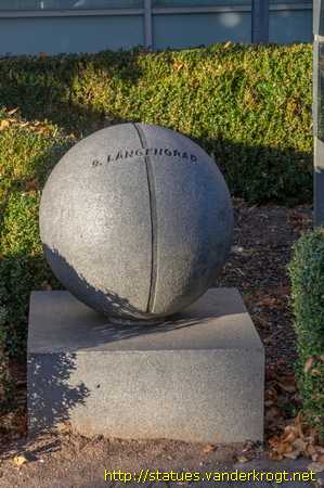 Bad Arolsen /  Denkmal 9. Längengrad