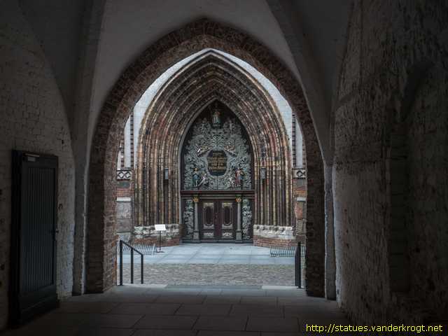 Stralsund /  Westportal der Nicolai-Kirche