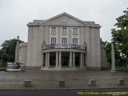 Stralsund /  König und Frau mit Musikinstrument