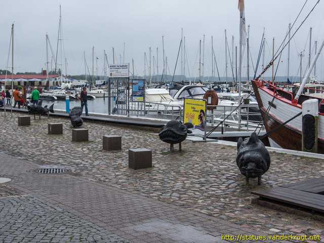Barth /  Fische aus Holz