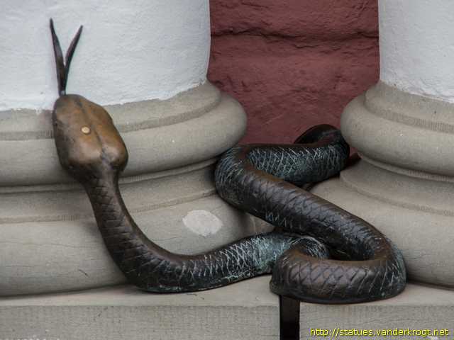 Rostock /  Rathausschlange