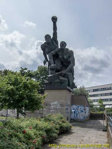 Rostock /  Gedenkstätte revolutionärer Matrosen