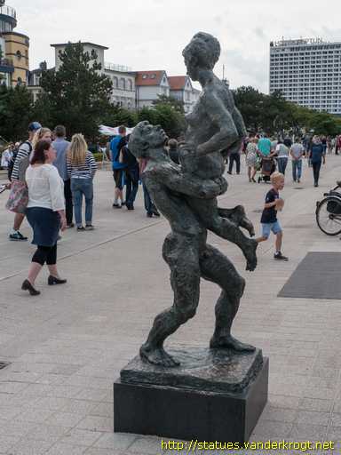 Warnemünde /  Liebespaar