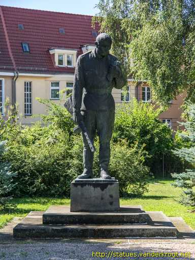 Schwerin /  Kämpfer der Roten Armee