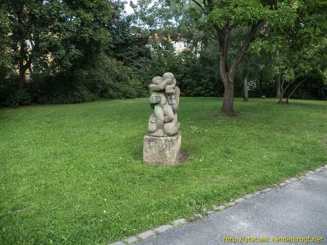 Schwerin /  Mutter und Kind