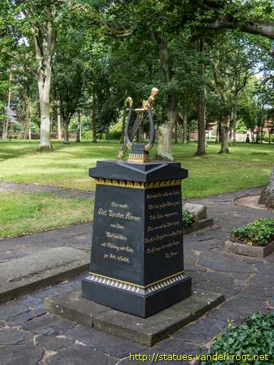 Wöbbelin /  Grabmal von Theodor Körner