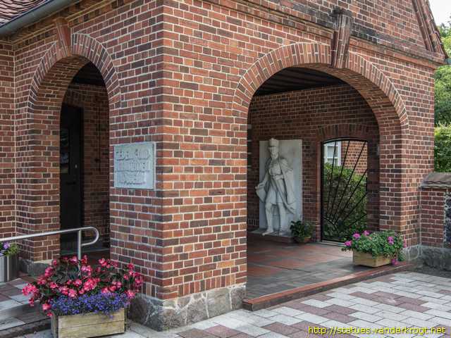 Wöbbelin /  Theodor-Körner-Relief