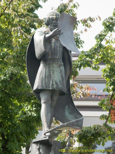 Osnabrück /  Bürgerbrunnen mit Kaiser Friedrich Barbarossa