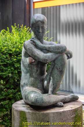 Braunschweig /  Die Kauernde