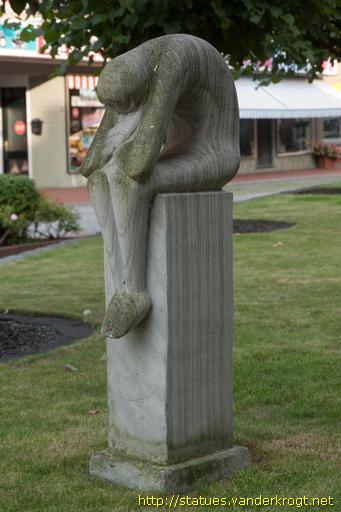 Uelsen /  Sitzende Figur