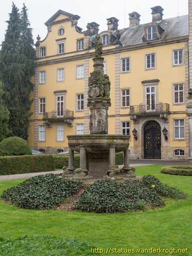 Bückeburg /  Tugendbrunnen