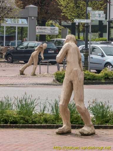 Jever / Skulpturenpfad Vater und Kind II: die Straße überbrücken