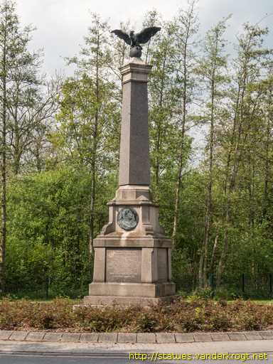 Pewsum /  Kriegerdenkmal 1870-71