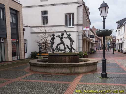 Löningen /  Adventsbrunnen