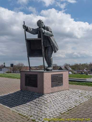 Dorum-Neufeld /  Deichbauer-Denkmal