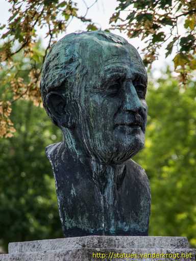 Wolfsburg /  Ferdinand Porsche