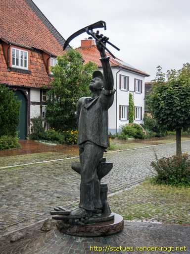 Sulingen /  Der Sensenschmied