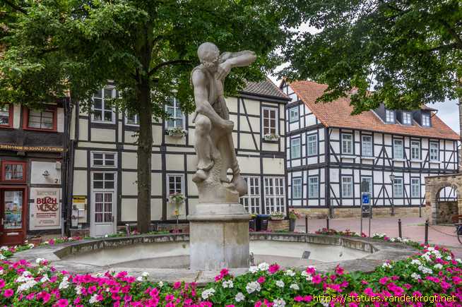 Rinteln /  Glasbläserbrunnen