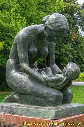 Braunschweig /  Mutter und Kind