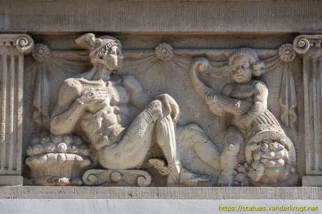 Peine /  Mercurius und Überfluss