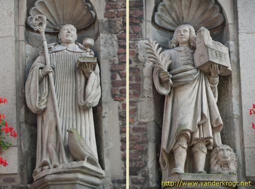 Mönchengladbach /  Two statues (Sandrad and Gero?)