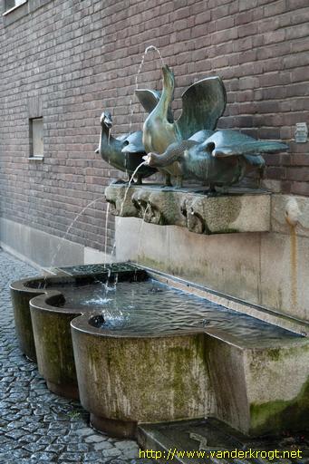 Düsseldorf /  Gänsebrunnen