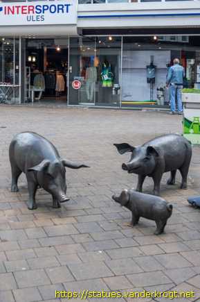 Herten /  Schweinefamilie