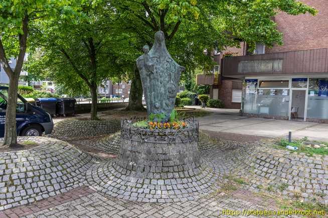 Herten /  Schutzmantelmadonna