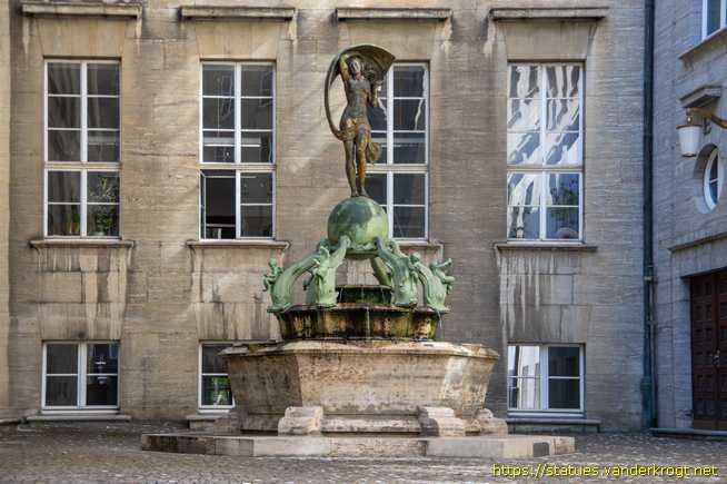 Bochum /  Brunnen des Glücks