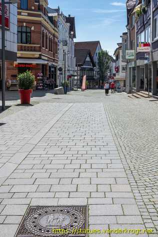 Bünde /  Kanaldeckel Hengest und Horsa