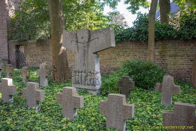 Frechen /  Denkmal am Alten Kirchhof