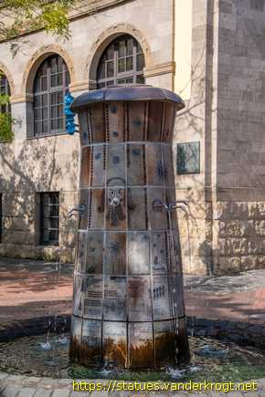 Frechen /  Rathausbrunnen