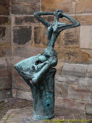 Dortmund /  Mutter Hiroshima