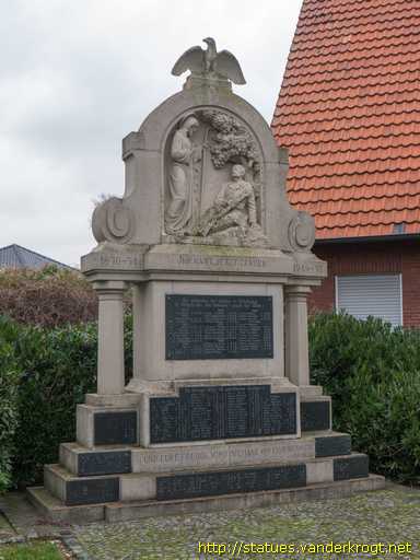 Leer / Kriegerdenkmal