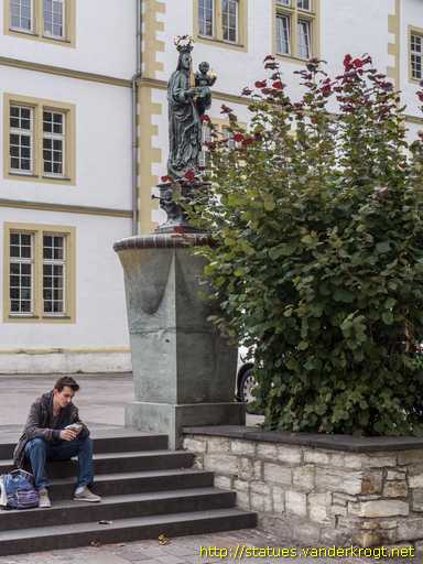 Paderborn /  Marienstatue am Kamp