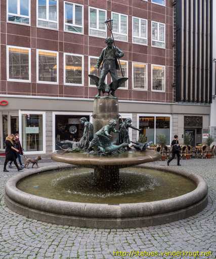 Bonn /  Martinsbrunnen