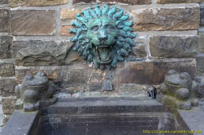 Burg an der Wupper /  Krötenbrunnen
