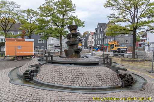 Wipperfürth /  Geschichtsbrunnen