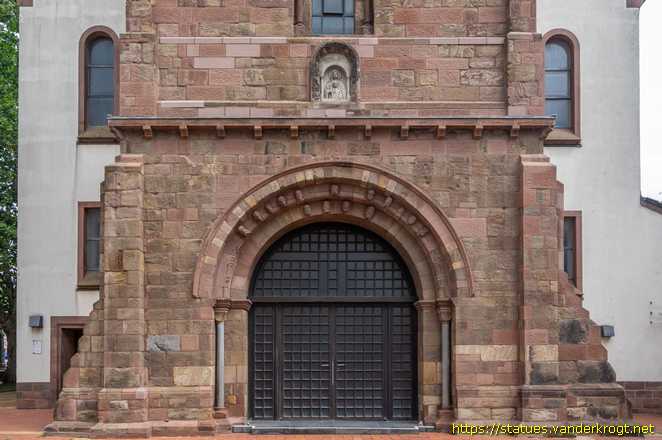 Jülich /  Maria mit Kind