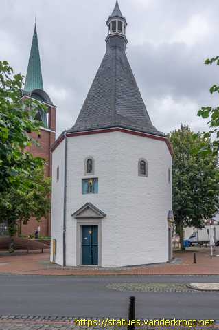 Aldenhoven /  Maria mit Kind